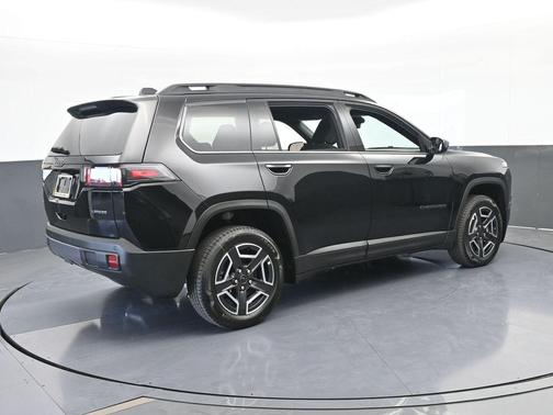 2026 Jeep Cherokee LAREDO/LIMITED