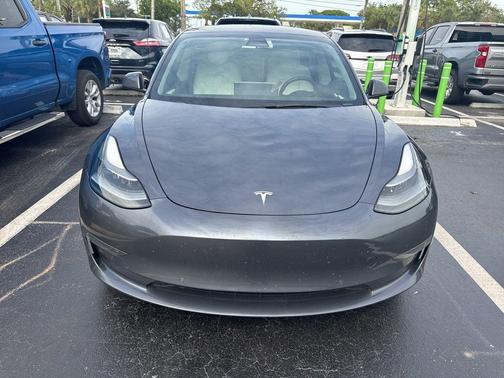 2022 Tesla Model 3 Base