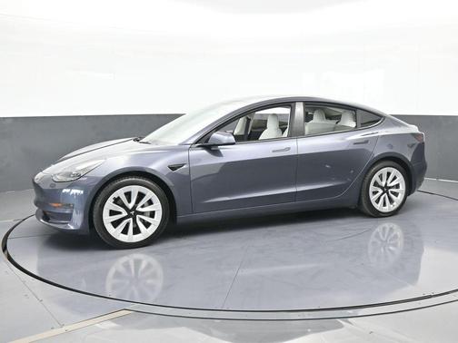 2022 Tesla Model 3 Base