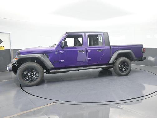 2026 Jeep Gladiator Sport