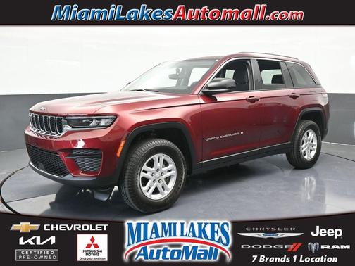 2023 Jeep Grand Cherokee Laredo