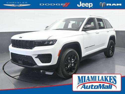 2025 Jeep Grand Cherokee Laredo