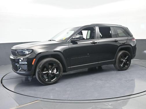 Diamond Black 2025 Jeep Grand Cherokee Limited