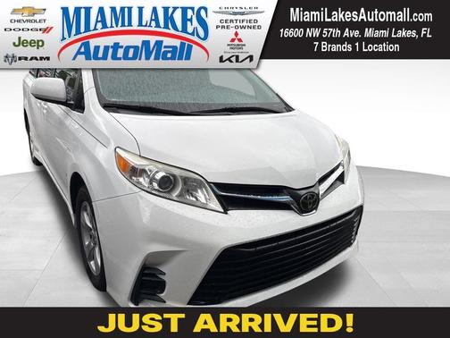 2020 Toyota Sienna LE