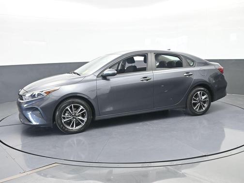 Gravity Gray 2024 Kia Forte LXS