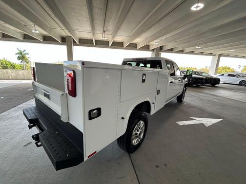Summit White 2026 Chevrolet Silverado 2500 WT