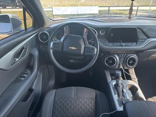 Silver Ice Metallic 2019 Chevrolet Blazer L