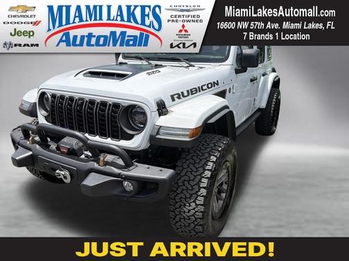 Bright White Clearcoat 2024 Jeep Wrangler Rubicon 392