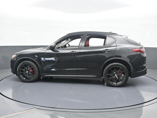 2019 Alfa Romeo Stelvio Base