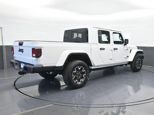 2024 Jeep Gladiator Sport