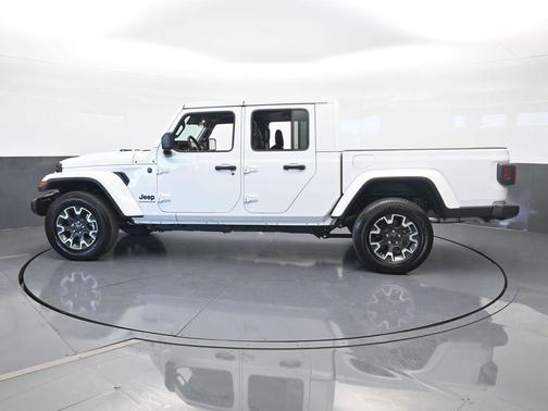 2024 Jeep Gladiator Sport