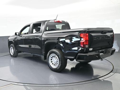 2024 Chevrolet Colorado WT