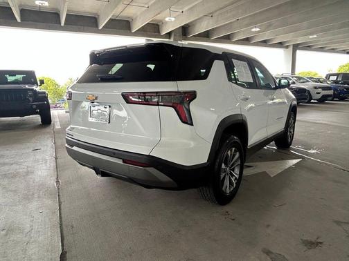 Summit White 2025 Chevrolet Equinox LT