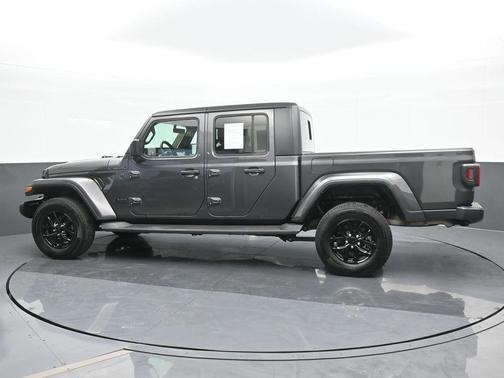 2023 Jeep Gladiator Sport