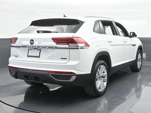 2022 Volkswagen Atlas Cross Sport 3.6L V6 SE w/Technology