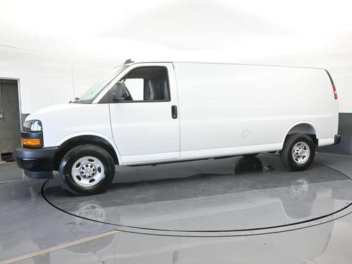 2025 Chevrolet Express 2500 Work Van