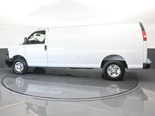 2025 Chevrolet Express 2500 Work Van
