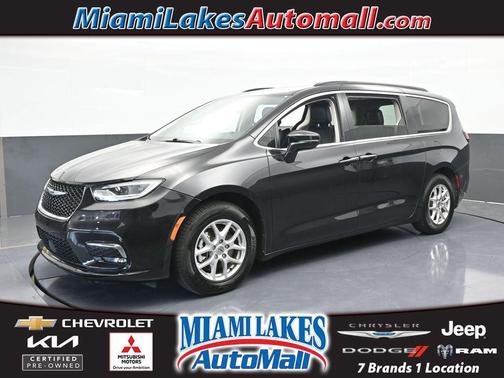 2022 Chrysler Pacifica Touring-L
