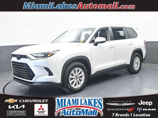 Pearl 2024 Toyota Grand Highlander XLE