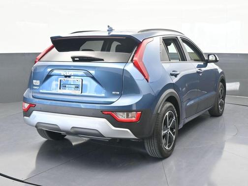 2023 Kia Niro EX