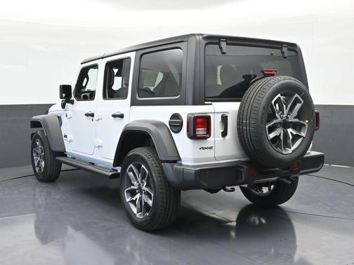 2025 Jeep Wrangler 4xe Sport