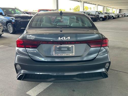 2022 Kia Forte LXS