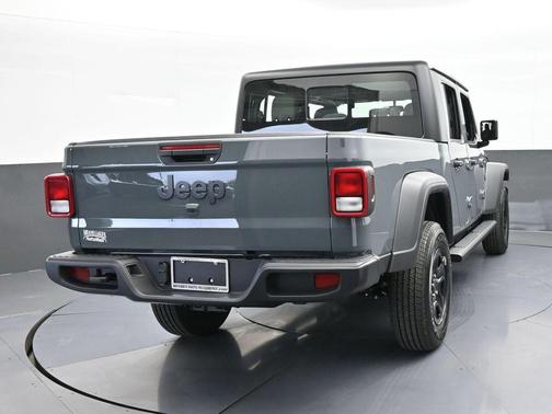 Anvil Clearcoat 2026 Jeep Gladiator Sport