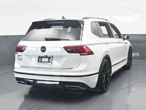 2020 Volkswagen Tiguan 2.0T SE R-Line Black