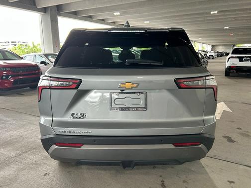 Sterling Gray Metallic 2025 Chevrolet Equinox LT