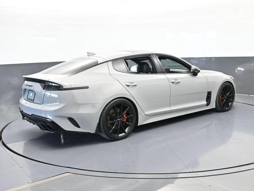 2023 Kia Stinger GT2