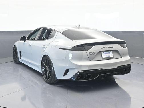 2023 Kia Stinger GT2