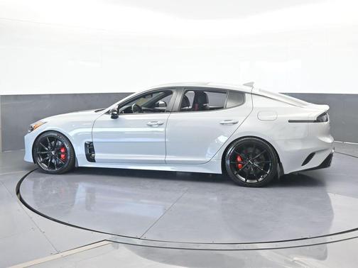 2023 Kia Stinger GT2