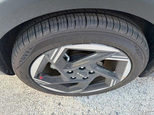 Snow White Pearl 2025 Kia K4 EX