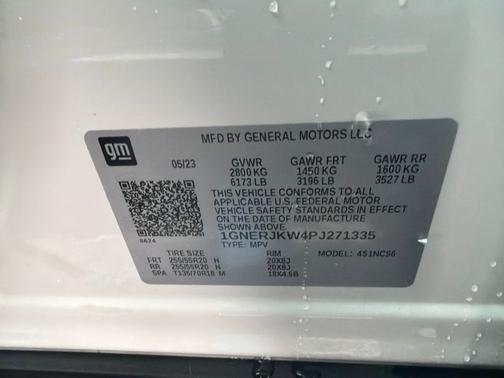 Summit White 2023 Chevrolet Traverse RS