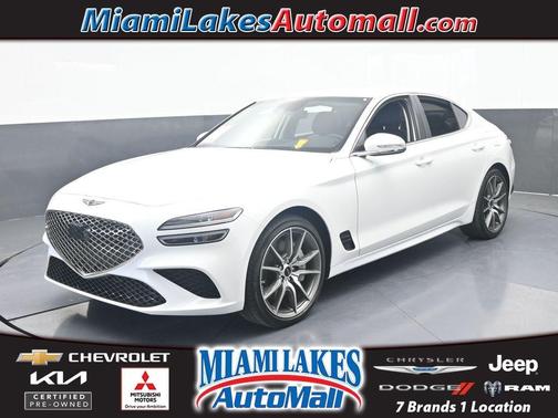 Uyuni White 2025 Genesis G70 2.5T