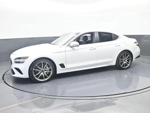 Uyuni White 2025 Genesis G70 2.5T