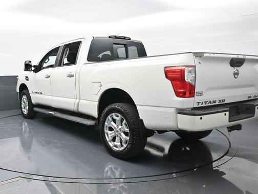 2017 Nissan Titan XD SV
