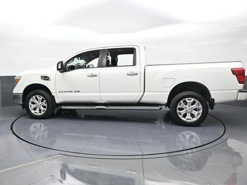 2017 Nissan Titan XD SV