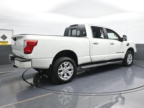 2017 Nissan Titan XD SV