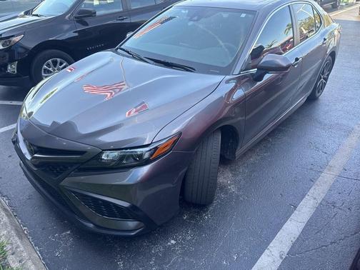 2024 Toyota Camry SE