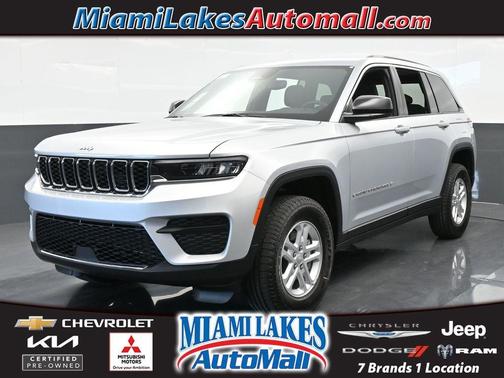 2024 Jeep Grand Cherokee Laredo