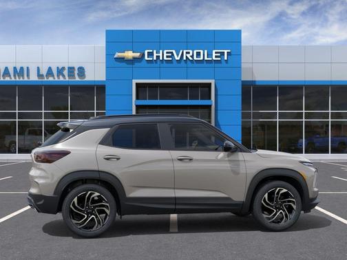 White Sand 2026 Chevrolet Trailblazer RS