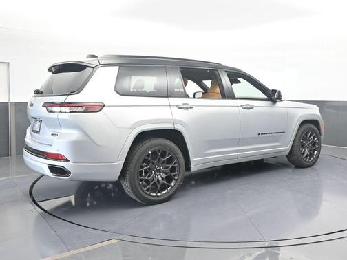 2025 Jeep Grand Cherokee L Summit