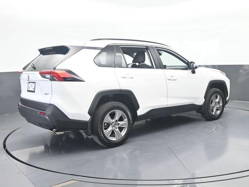 Ice 2025 Toyota RAV4 XLE