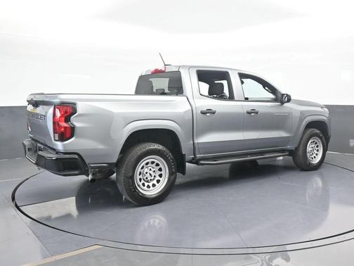 2024 Chevrolet Colorado WT