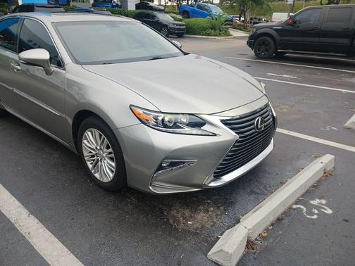2016 Lexus ES 350 Base