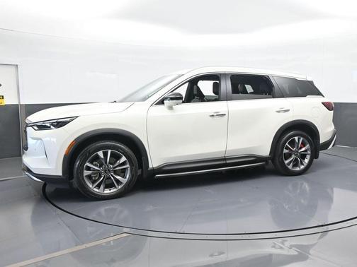2022 INFINITI QX60 Luxe