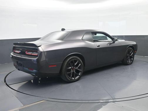 Granite Crystal Clearcoat Metallic 2022 Dodge Challenger SXT