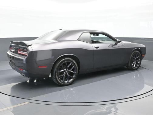 Granite Crystal Clearcoat Metallic 2022 Dodge Challenger SXT