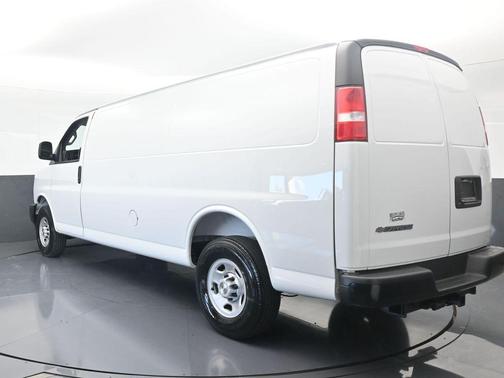 2025 Chevrolet Express 2500 Work Van